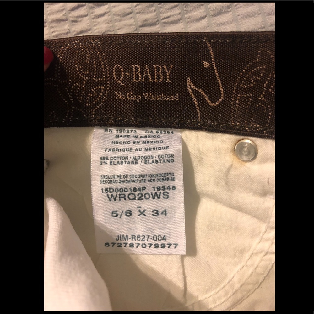 SHOW WHITES